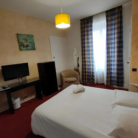 De Naples 2*